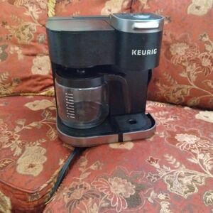 Keurig 1 cup pod r 10 cup coffee pot